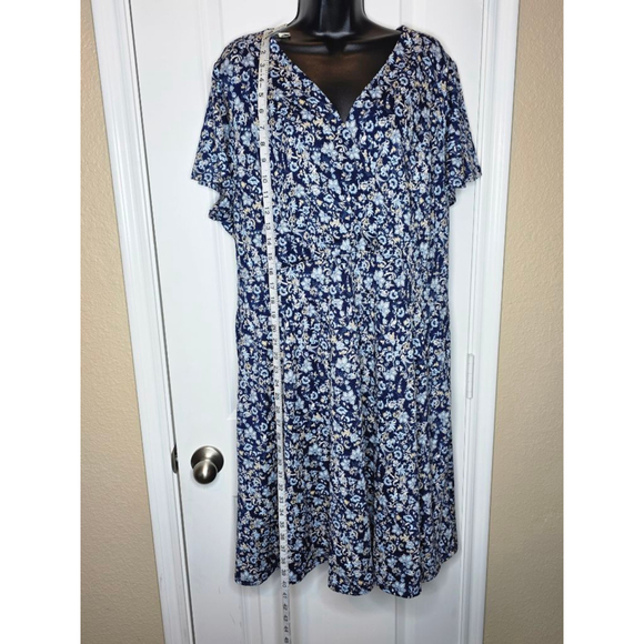 Lane Bryant Blue Floral V-Neck Dress Women’s Plus Size 22 - Picture 3 of 6